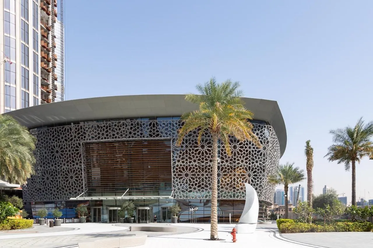 Frank Porter - Burj Vista Apartment Dubai United Arab Emirates