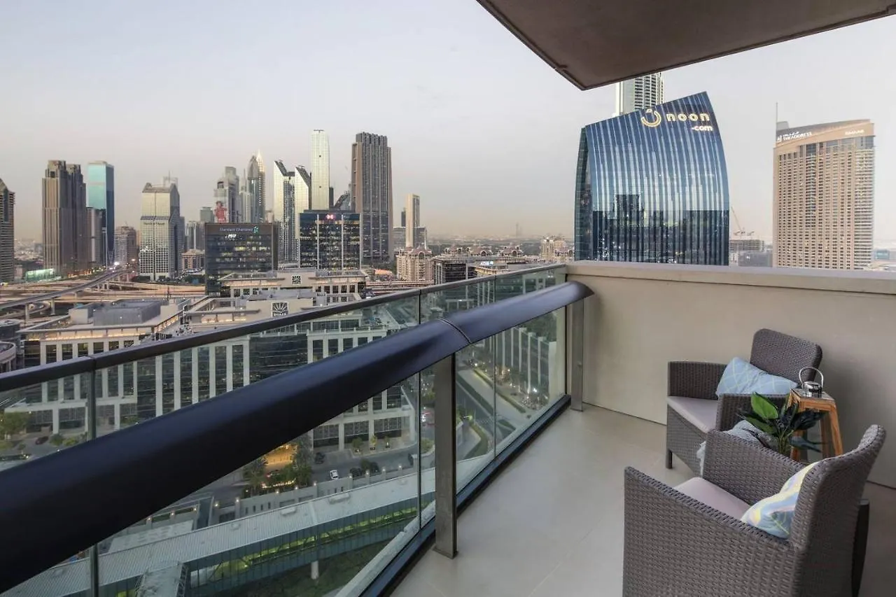 Frank Porter - Burj Vista Apartment Dubai