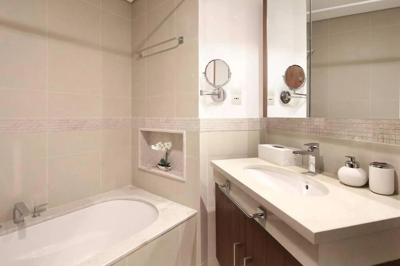 Frank Porter - Burj Vista Apartment Dubai